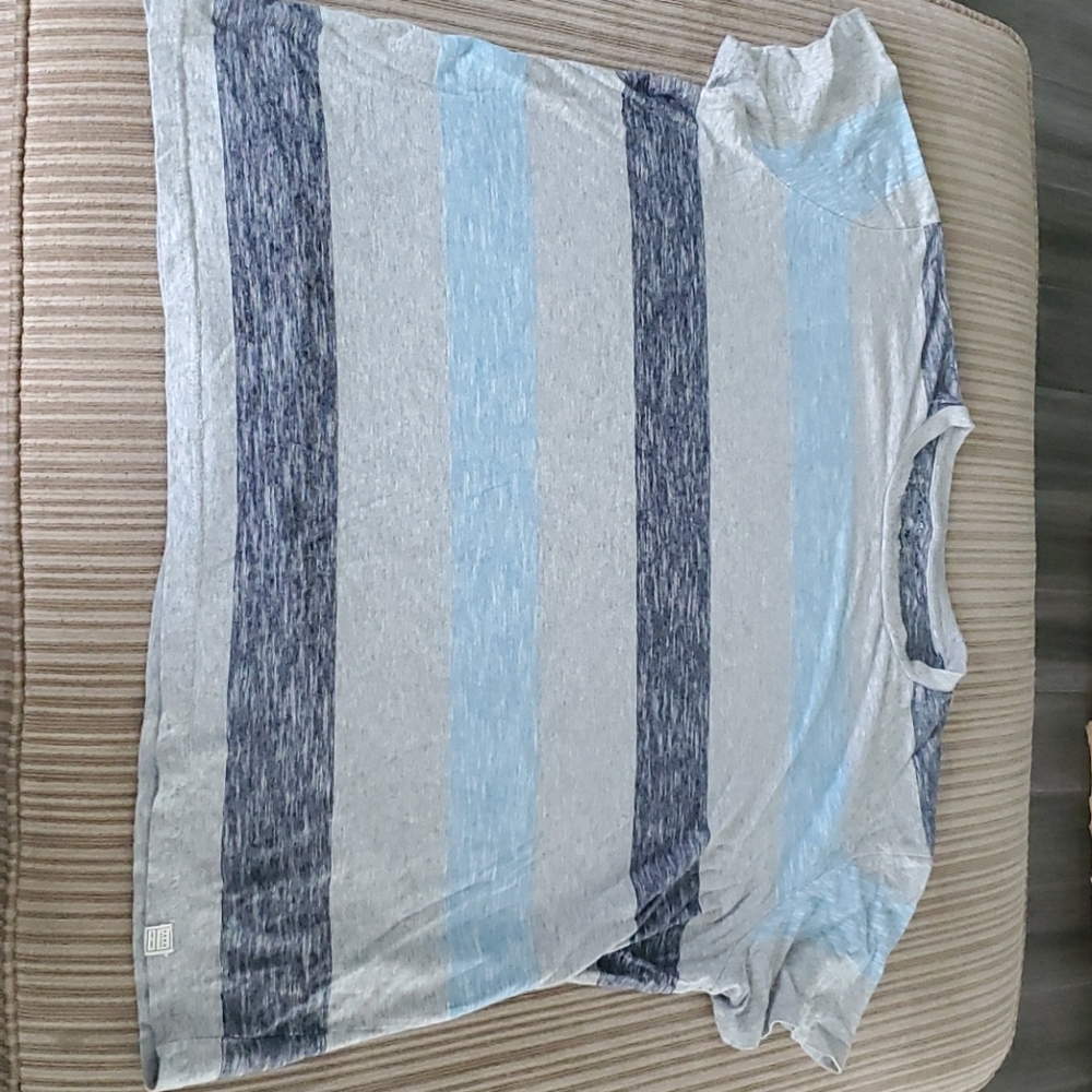 Mens XL T-Shirt